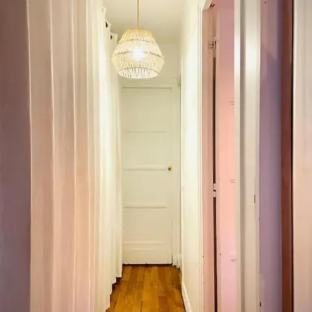 Petit Montmartre Dans Le 20e A Apartamento