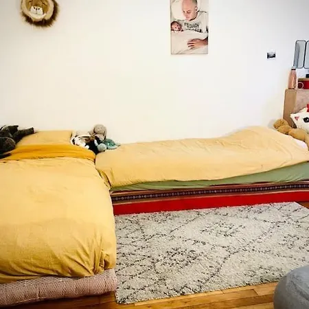 Petit Montmartre Dans Le 20e à Appartement Paris